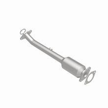 Load image into Gallery viewer, Magnaflow Catalytic Converter Direct Fit Magnaflow Conv DF 11-15 Frontier 4 Underbody