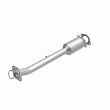 Load image into Gallery viewer, Magnaflow Catalytic Converter Direct Fit Magnaflow Conv DF 11-15 Frontier 4 Underbody