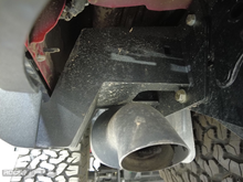 Load image into Gallery viewer, Gladiatror Rear Rock Sliders for 20-Pres Jeep Gladiator JT Steel Powdercoat Rock Slide Engineering