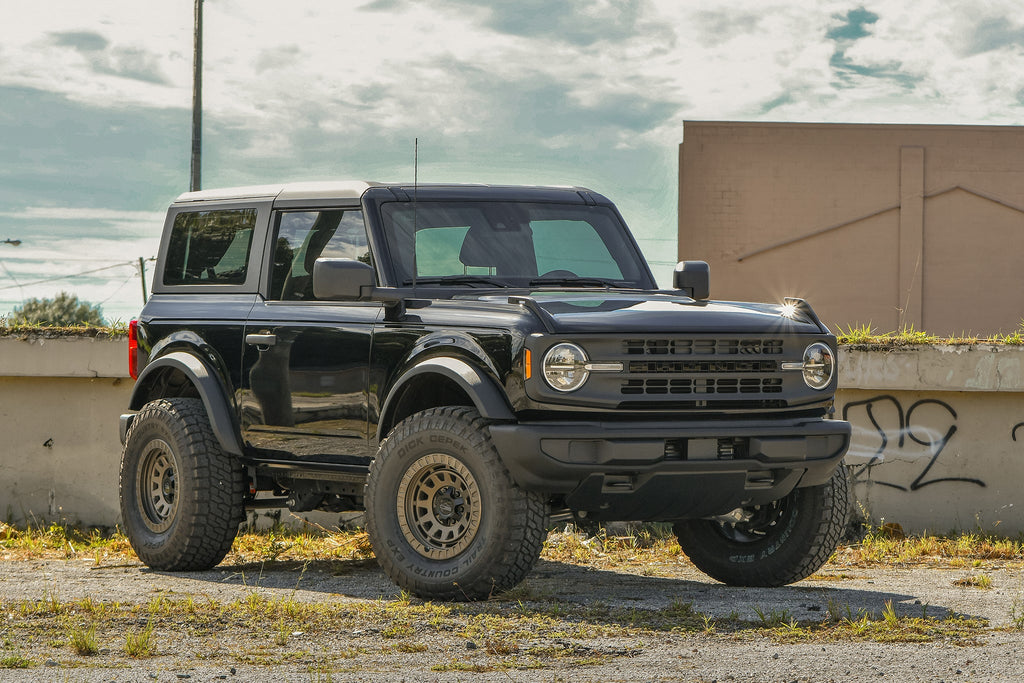 VENTURE | Satin Bronze