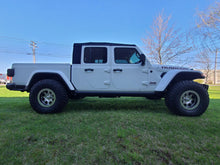 Load image into Gallery viewer, Jeep Gladiator 1.5 Inch Leveling Kit 2020+ JT Clayton Off Road