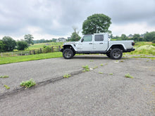 Load image into Gallery viewer, Jeep Gladiator 1.5 Inch Ride Right+ Lift Kit 2020+ JT Clayton Off Road