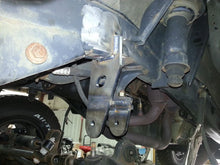 Load image into Gallery viewer, Jeep Wrangler Track Bar Drop Bracket 1997-2006 TJ/LJ Clayton Off Road