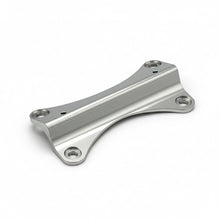 Load image into Gallery viewer, CMM Offroad machined FreedomLink mounting bracket — available from Offroad Trading Company