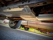 Load image into Gallery viewer, JLU Aluminum Belly Skids (3.6 V6)