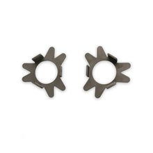 Load image into Gallery viewer, Heavy Duty Polished Aluminum Drag Link Assembly Fits: 14-24 Ram 2500/3500 Apex Chassis