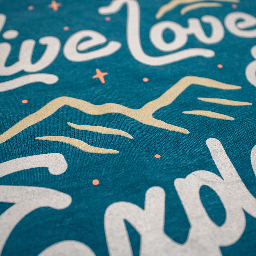 Ladies V-Neck - Jeep® Live Love Explore