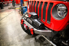Load image into Gallery viewer, Tomahawk Frame Chop Front Bumper for Jeep JK, JL, JT Motobilt
