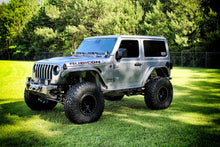 Load image into Gallery viewer, Jeep JL Rocker Guards w/ Step for 18-Pres Wrangler JL 2 Door Motobilt