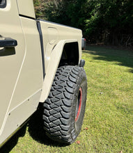 Load image into Gallery viewer, Motobilt Fenders Aluminum Rear Highline Fenders for Jeep JT Gladiator Motobilt - MB1197-A