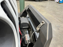 Load image into Gallery viewer, Crusher HD 20 inch Single/Double Row Lightbar Mount Motobilt