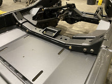 Load image into Gallery viewer, Skid Plate For Jeep JKU Bare Steel Motobilt