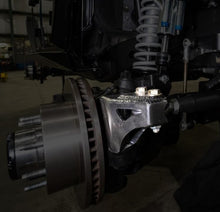 Load image into Gallery viewer, High Steer Brackets for Super Duty 60 For 2005-2012Ford F-350 Super Duty Motobilt