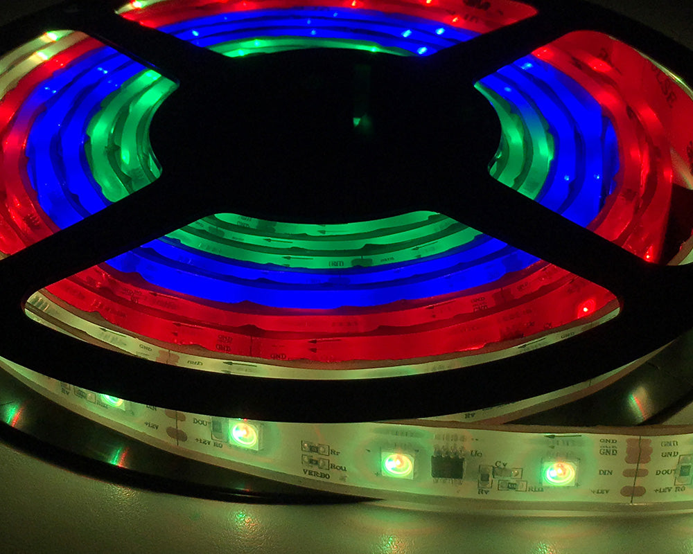 Quake LED Auxiliary Light LED Strip Light HD RGB 16 Feet No Controller - QSL491