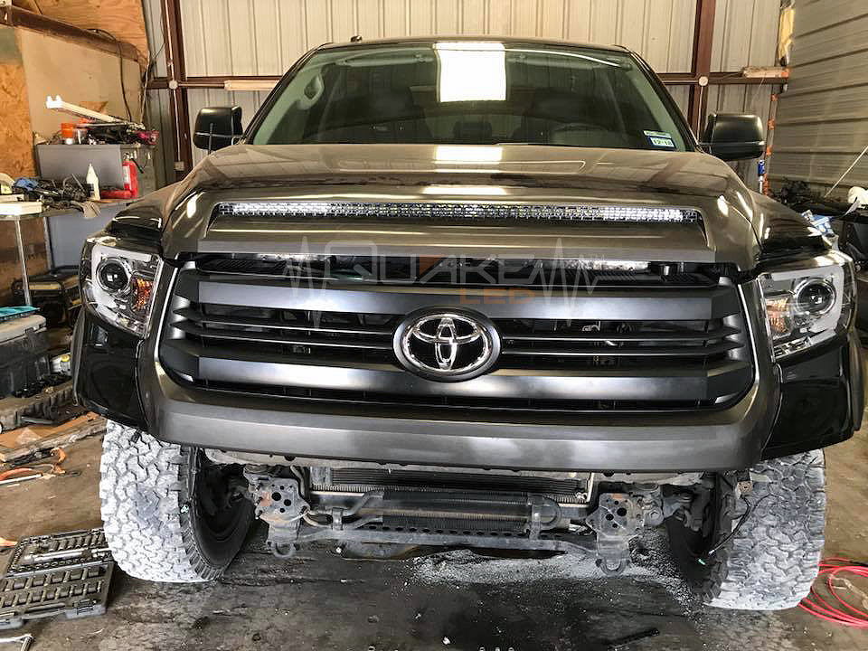 Quake LED Light Bar 43 Inch LED Light Bar Single Row 200 Watt Super Spot Monolith Slim Series - QUMS537