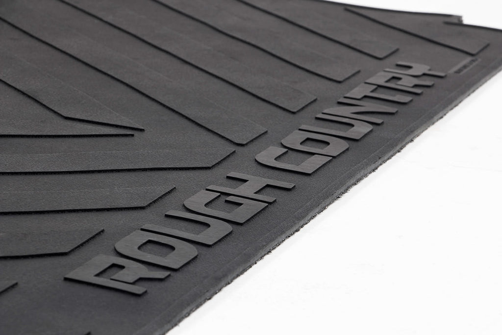 Ford Bed Mat RC Logos 15-Up F-150 5ft 5 Inch Bed Rough Country
