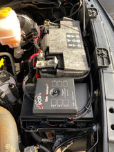 Load image into Gallery viewer, SourceLT w/ Mini6 for Universal w/ 84 Inch Battery Cables sPods