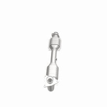 Load image into Gallery viewer, Magnaflow Catalytic Converter Direct Fit Magnaflow Conv DF 07-08 Tundra 5.7L P/S
