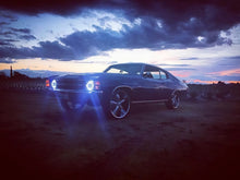 Load image into Gallery viewer, ORACLE Lighting Headlights Oracle Pre-Installed Lights 7 IN. Sealed Beam - White Halo SEE WARRANTY