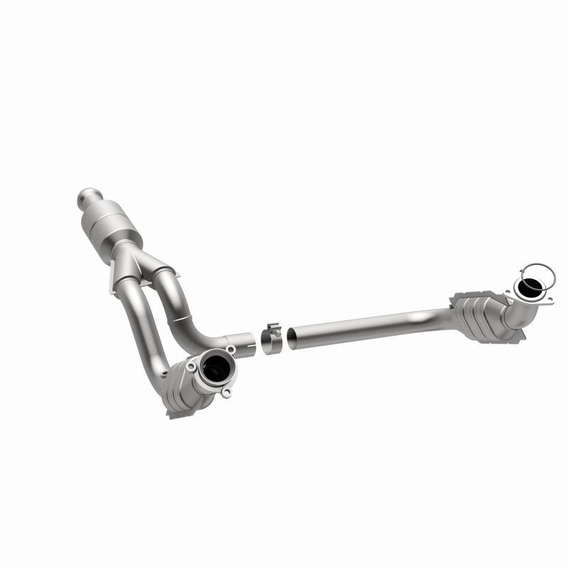 Magnaflow Catalytic Converter Direct Fit MagnaFlow Conv DF 09-13 Chevy Avalanche 5.3L