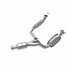 Load image into Gallery viewer, Magnaflow Catalytic Converter Direct Fit MagnaFlow Conv DF 09-13 Chevy Avalanche 5.3L