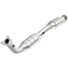 Load image into Gallery viewer, Magnaflow Catalytic Converter Direct Fit Magnaflow Conv DF 07-08 Tundra 5.7L P/S