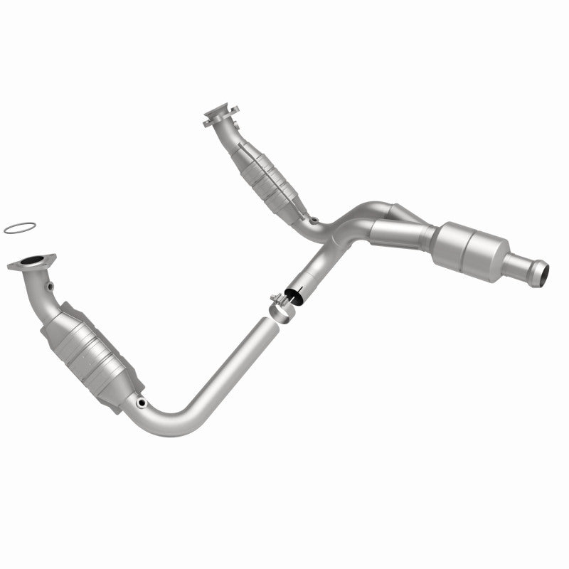 Magnaflow Catalytic Converter Direct Fit MagnaFlow Conv DF 09-13 Chevy Avalanche 5.3L