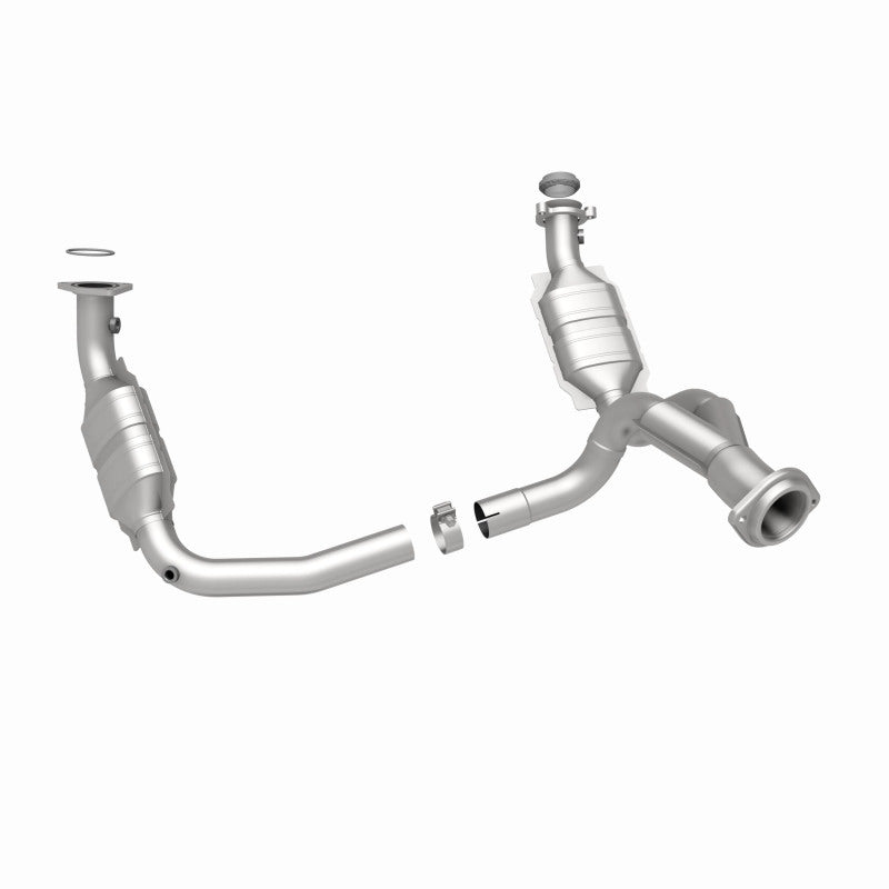 Magnaflow Catalytic Converter Direct Fit MagnaFlow Conv DF 07-08 Escalade 6.2 Driver Side OEM