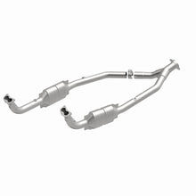 Load image into Gallery viewer, Magnaflow Catalytic Converter Direct Fit MagnaFlow Conv DF 99-04 LR Discovery V8 49S