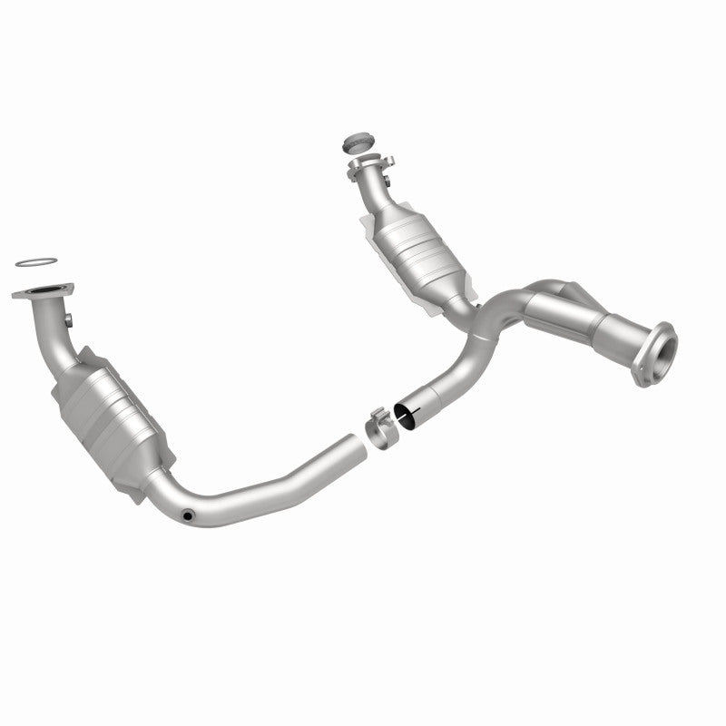 Magnaflow Catalytic Converter Direct Fit MagnaFlow Conv DF 07-08 Escalade 6.2 Driver Side OEM