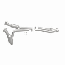 Load image into Gallery viewer, Magnaflow Catalytic Converter Direct Fit MagnaFlow Conv Direct Fit 2015 Ford Transit-150/250/350 V6 3.7L