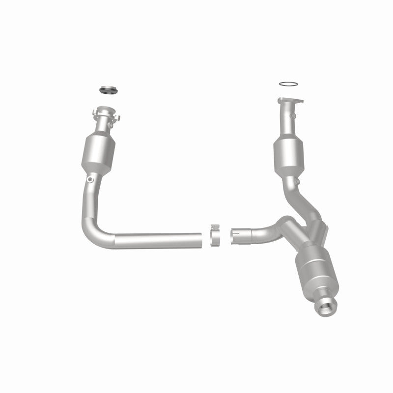 Magnaflow Catalytic Converter Direct Fit MagnaFlow Conv Direct Fit 14-16 GMC Sierra 1500 V6 4.3L