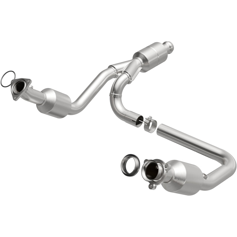 Magnaflow Catalytic Converter Direct Fit MagnaFlow Conv Direct Fit 14-16 GMC Sierra 1500 V6 4.3L