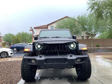 Load image into Gallery viewer, ORACLE Lighting Headlights Oracle Jeep JL/Gladiator JT Oculus Bi-LED Projector Headlights - Amber/White Switchback SEE WARRANTY