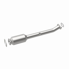 Load image into Gallery viewer, Magnaflow Catalytic Converter Direct Fit Magnaflow Conv DF 11-15 Frontier 4 Underbody