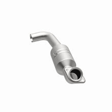 Load image into Gallery viewer, Magnaflow Catalytic Converter Direct Fit Magnaflow Conv DF 2011-2014 F-150 5.0L Underbody