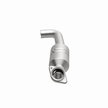 Load image into Gallery viewer, Magnaflow Catalytic Converter Direct Fit Magnaflow Conv DF 2011-2014 F-150 5.0L Underbody