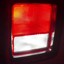 Load image into Gallery viewer, ORACLE Lighting Bulbs Oracle 18-21 Jeep Wrangler JL Reverse Light Bulb (Pair) - 6000K SEE WARRANTY