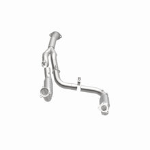 Load image into Gallery viewer, Magnaflow Catalytic Converter Direct Fit MagnaFlow Conv Direct Fit 11-16 Chevrolet Silverado 2500HD/3500HD / GMC Sierra 2500HD/3500HD