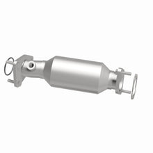 Load image into Gallery viewer, Magnaflow Catalytic Converter Direct Fit Magnaflow Conv DF 13-15 Frontier 4 Close Coupled