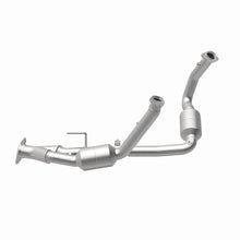 Load image into Gallery viewer, Magnaflow Catalytic Converter Direct Fit MagnaFlow Conv DF 06-07 Jeep Commander / 05-10 Grand Cherokee 5.7L Y-Pipe Assy (49 State)