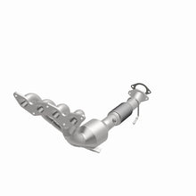 Load image into Gallery viewer, Magnaflow Catalytic Converter Direct Fit MagnaFlow Conv DF 2012 Ford Focus 2.0L