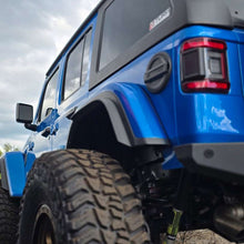 Load image into Gallery viewer, Squareback 2-Piece Hard Top for Jeep Wrangler JK 4-Door