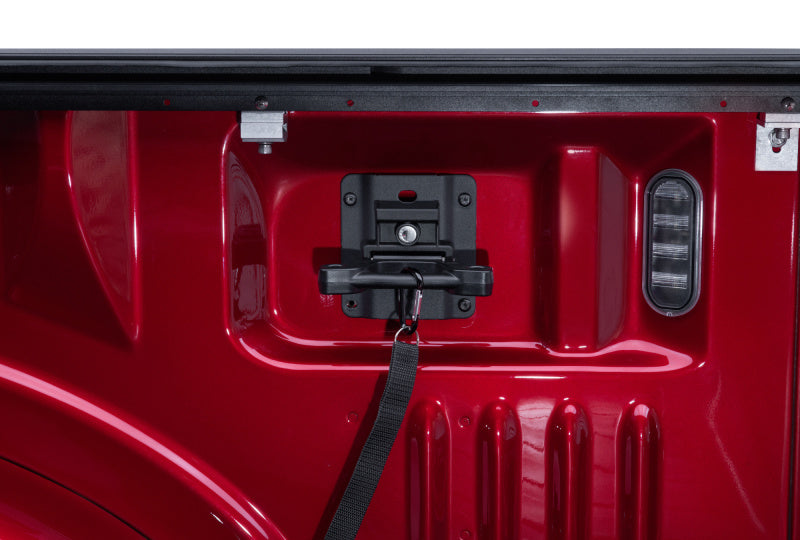 Roll-N-Lock Tonneau Covers - Retractable Roll-N-Lock 2019 Chevrolet Silverado 1500 XSB 68-3/8in A-Series Retractable Tonneau Cover