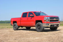 Load image into Gallery viewer, Rough Country Lift Kits 2.5 Inch GM Leveling Lift Kit w/Vertex Struts (07-18 1500 PU) Rough Country - 1320V