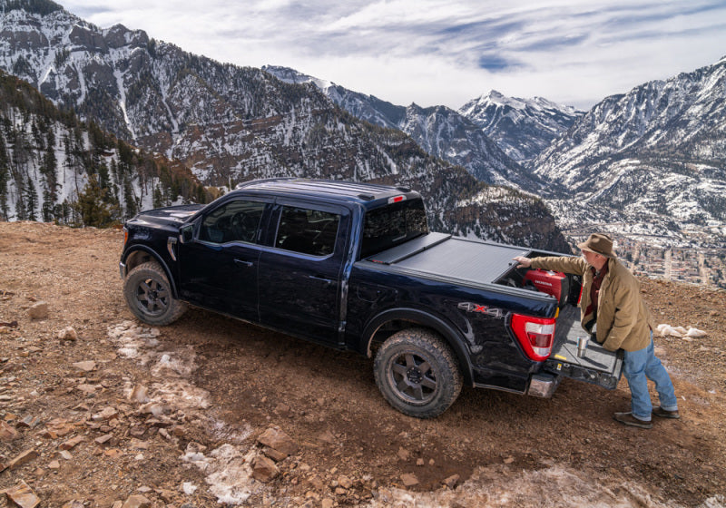 Roll-N-Lock Tonneau Covers - Retractable Roll-N-Lock 2021 Ford F-150 67.1in A-Series Retractable Tonneau Cover