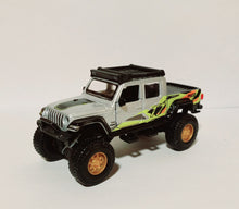 Load image into Gallery viewer, Maisto Jeep Gladiator Silver With Roof Rack