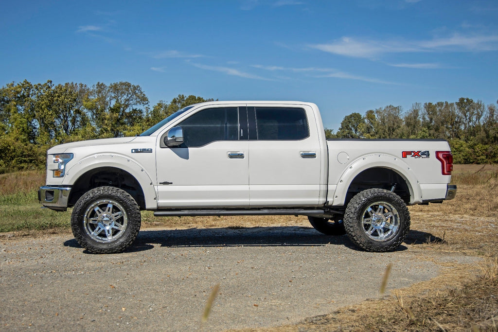 Rough Country Nerf Bars Ford Oval Nerf Step Bars (15-20 F-150 SuperCrew Cab) Rough Country - 21005