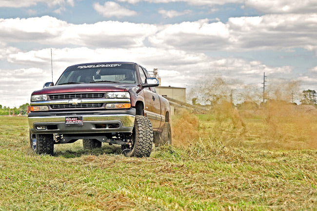 Rough Country Lift Kits 6 Inch GM Suspension Lift Kit w/V2 Shocks 99-06 1500 PU 2WD Rough Country - 23470