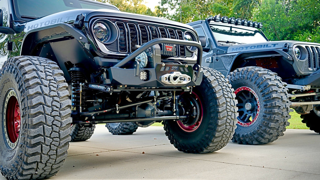 Motobilt Bumper Gladius Frame Chop Bumper with Bull Bar for Jeep JK/JL/JT - fits WARN M8274